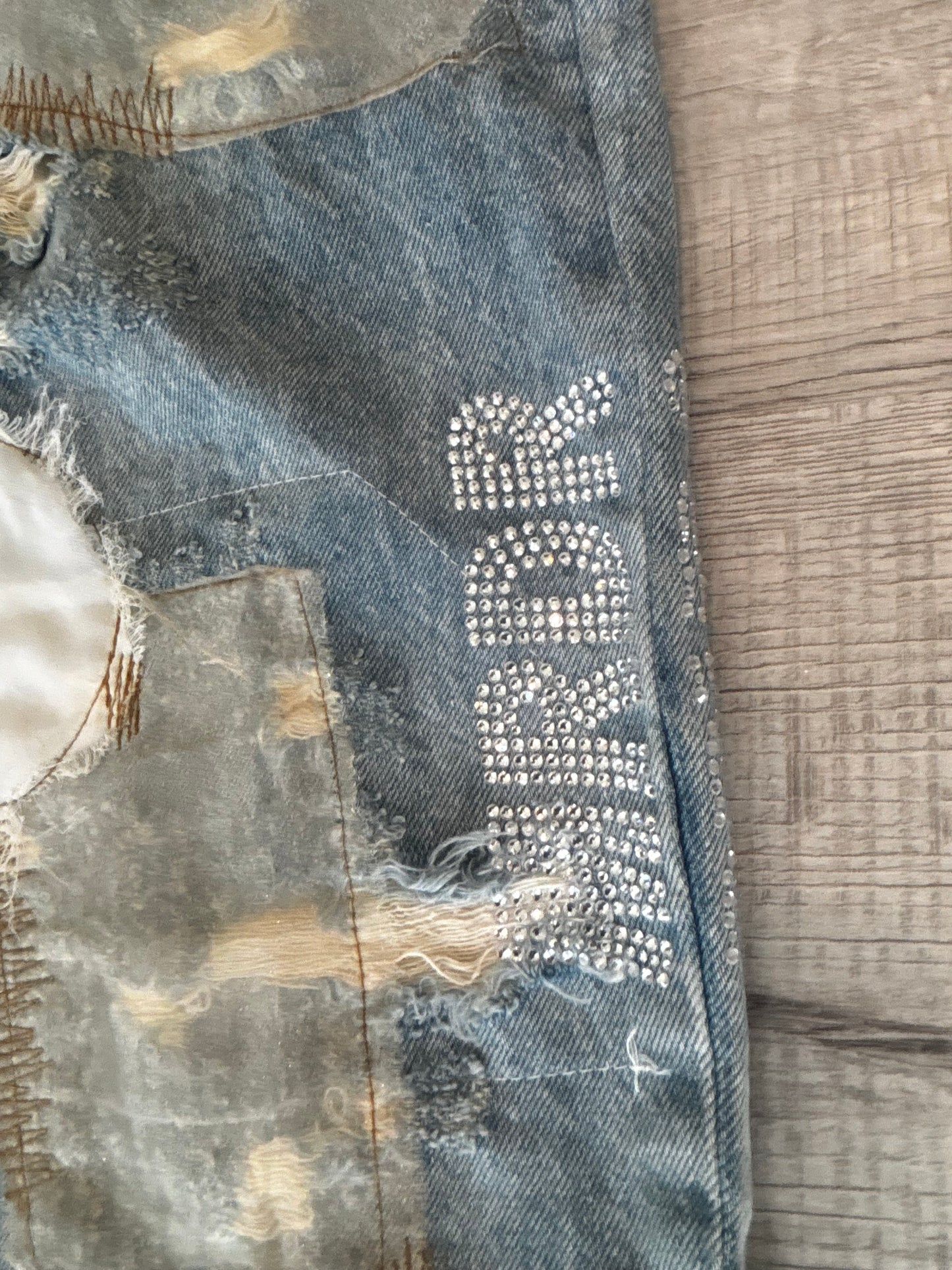 WHO DECIDES WAR Ev bravado denim