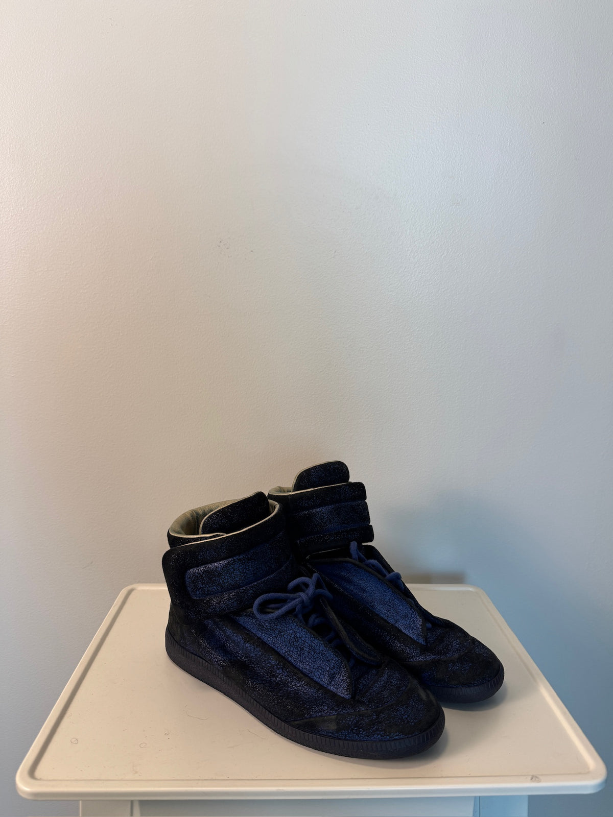 Maison Margiela blue glitter paint