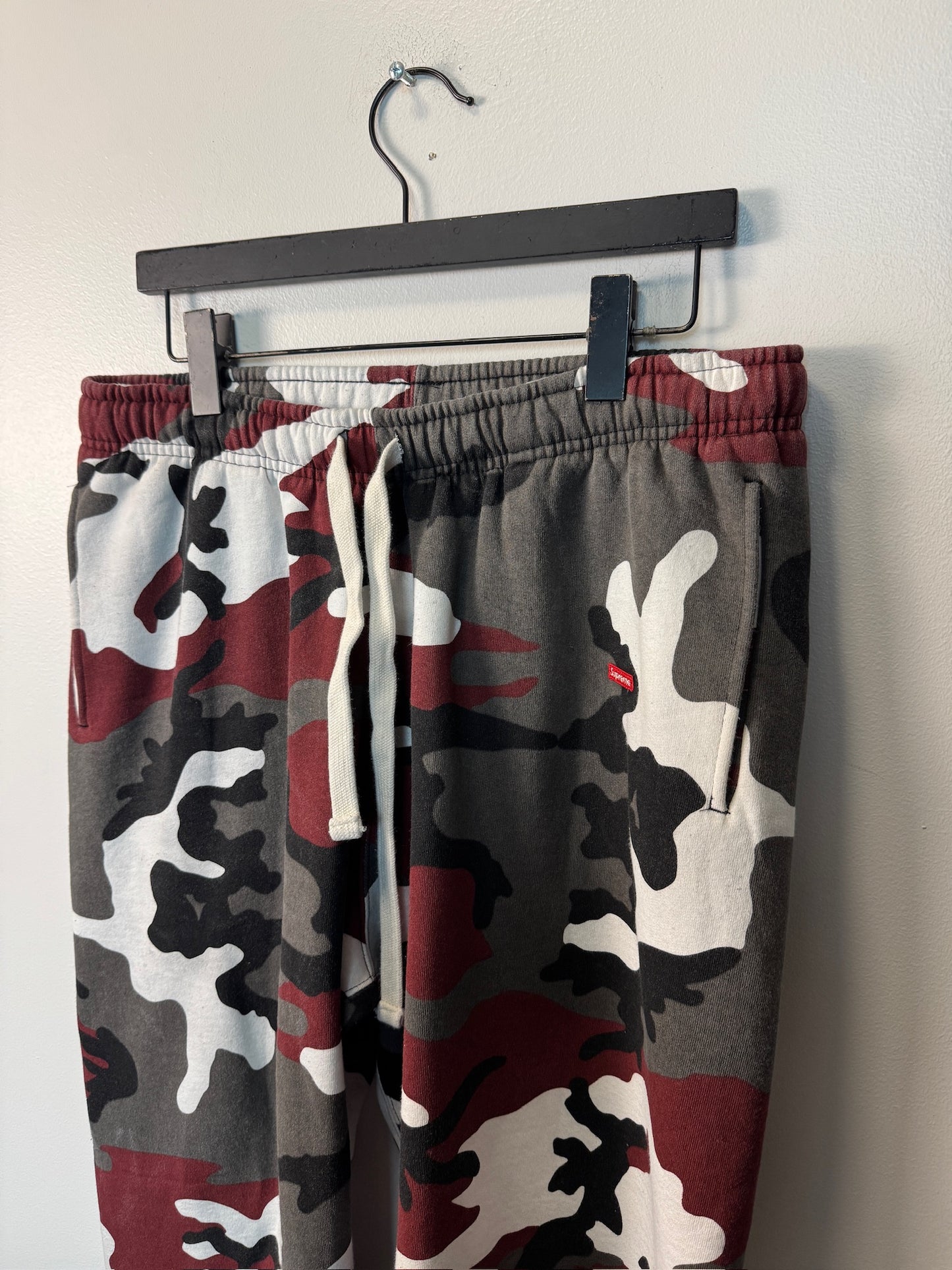 Supreme small bogo camo sweats