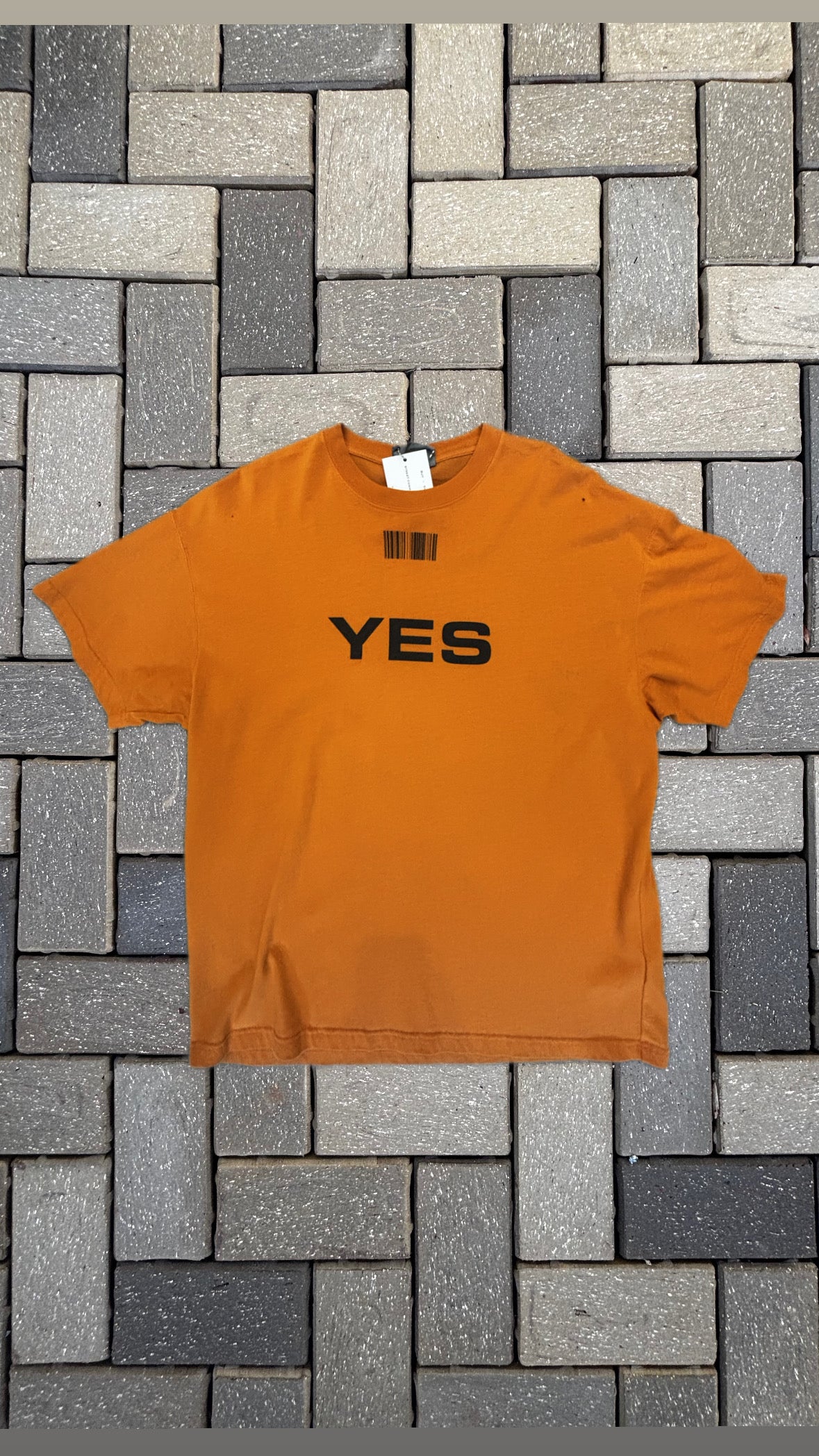 Vetements tee