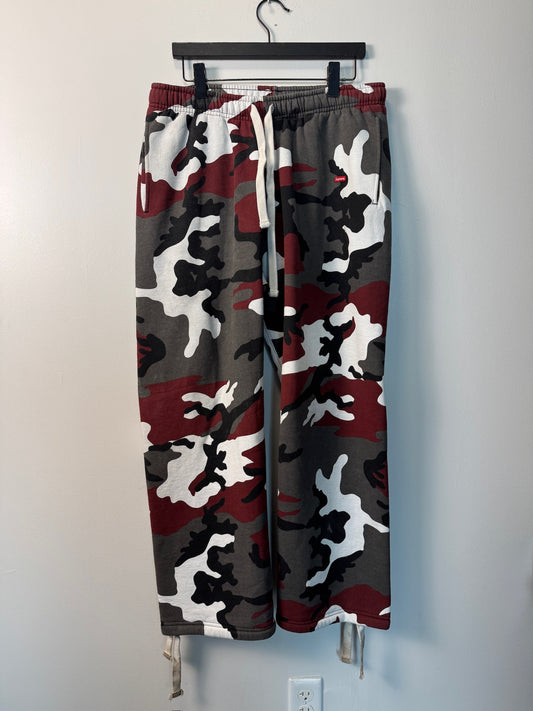 Supreme small bogo camo sweats