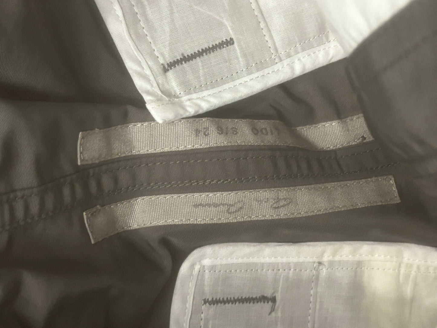 Rick Owen’s SS24 mainline Lido dust cargo belas