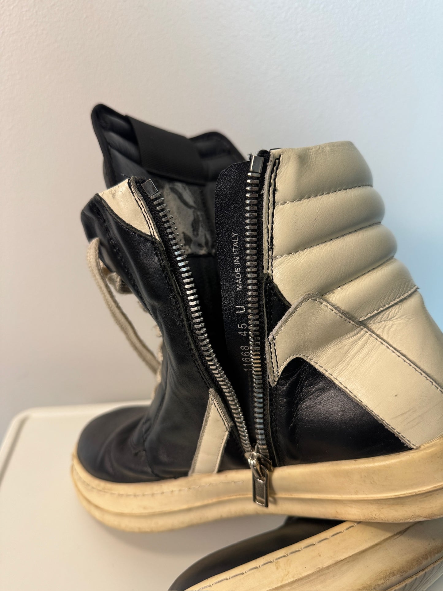 Rick Owen’s geobasket