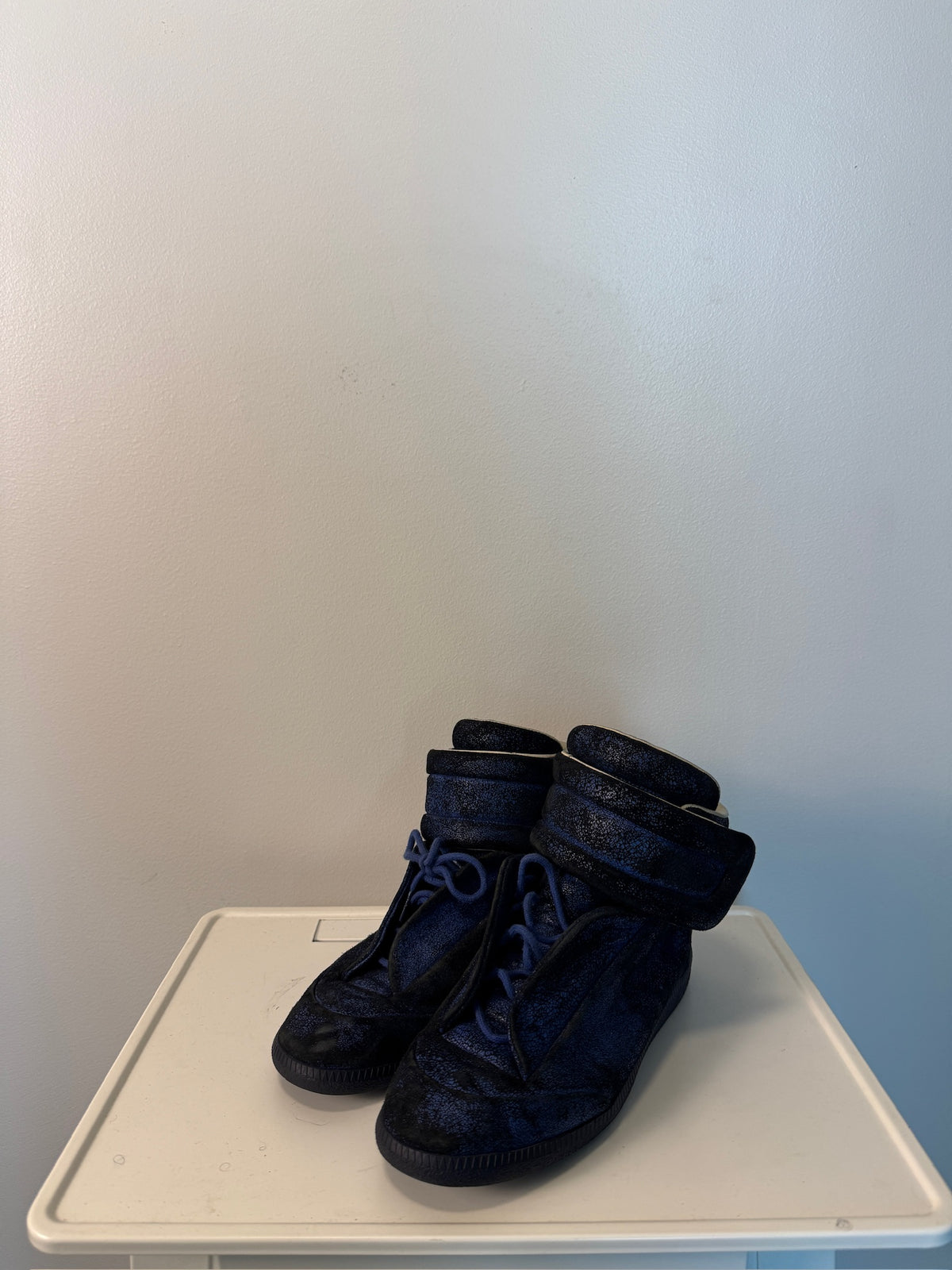 Maison Margiela blue glitter paint
