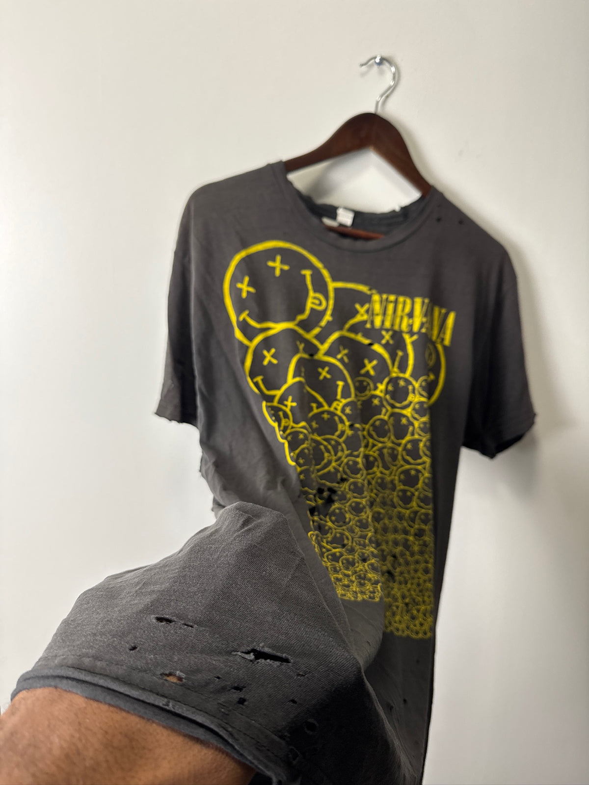 Nirvana early 2k band tee