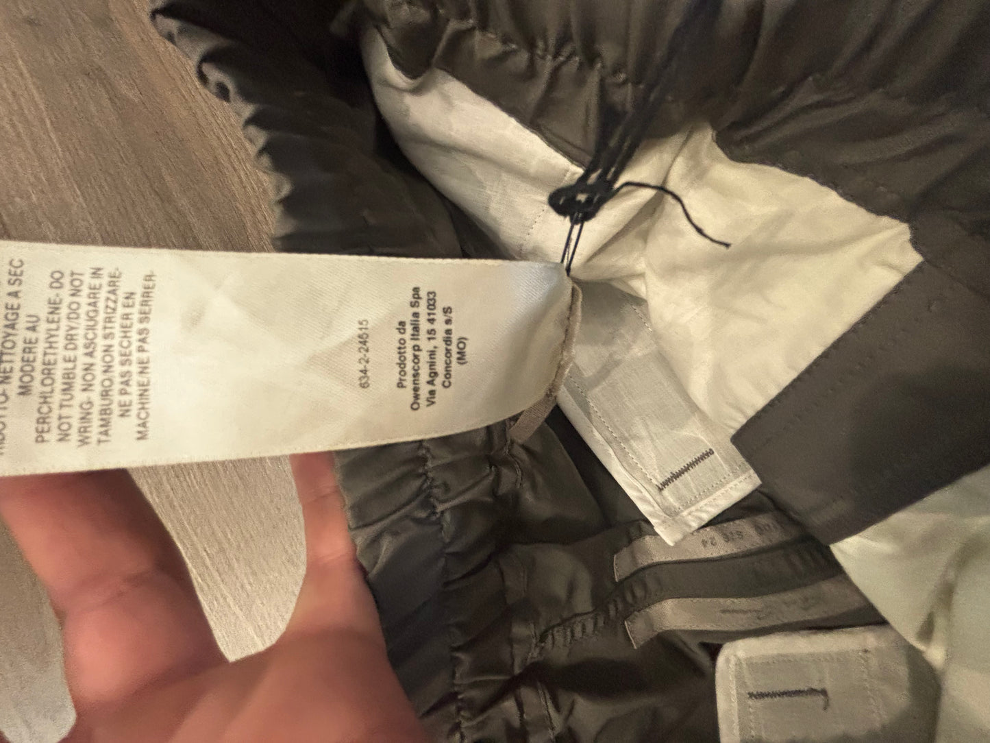 Rick Owen’s SS24 mainline Lido dust cargo belas