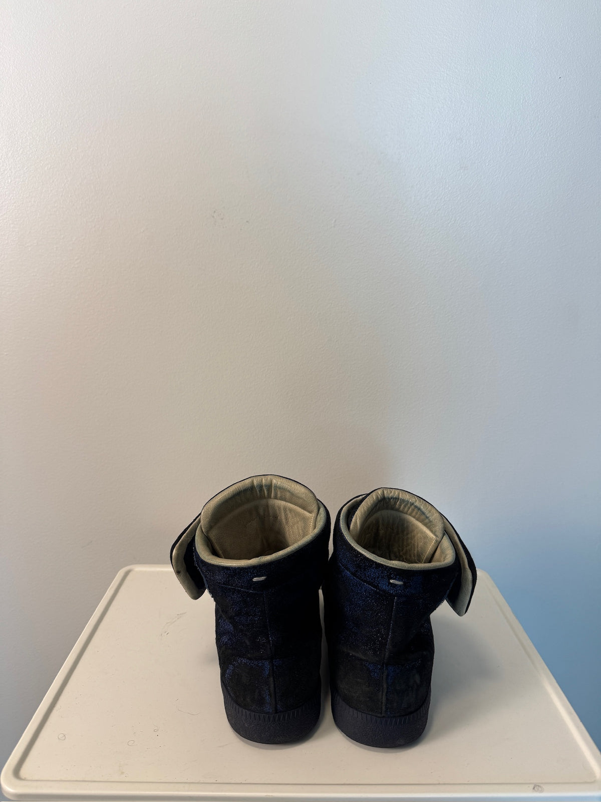 Maison Margiela blue glitter paint